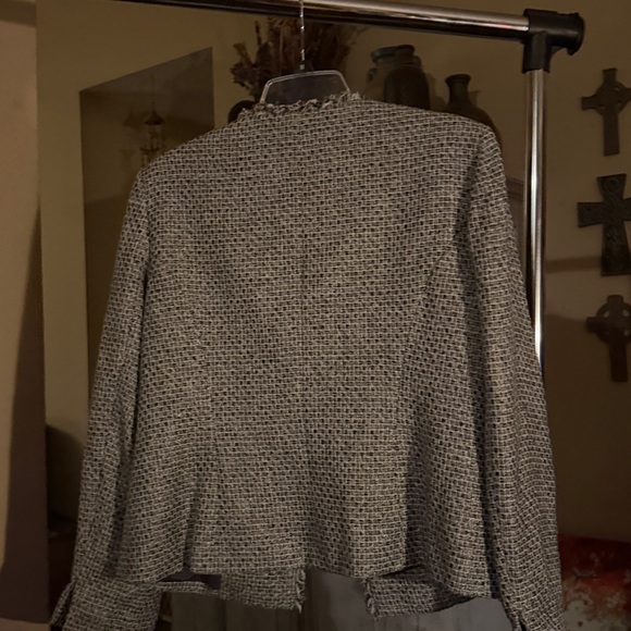 Jones New York Black and White Textured Blazer - Picture 5 of 6